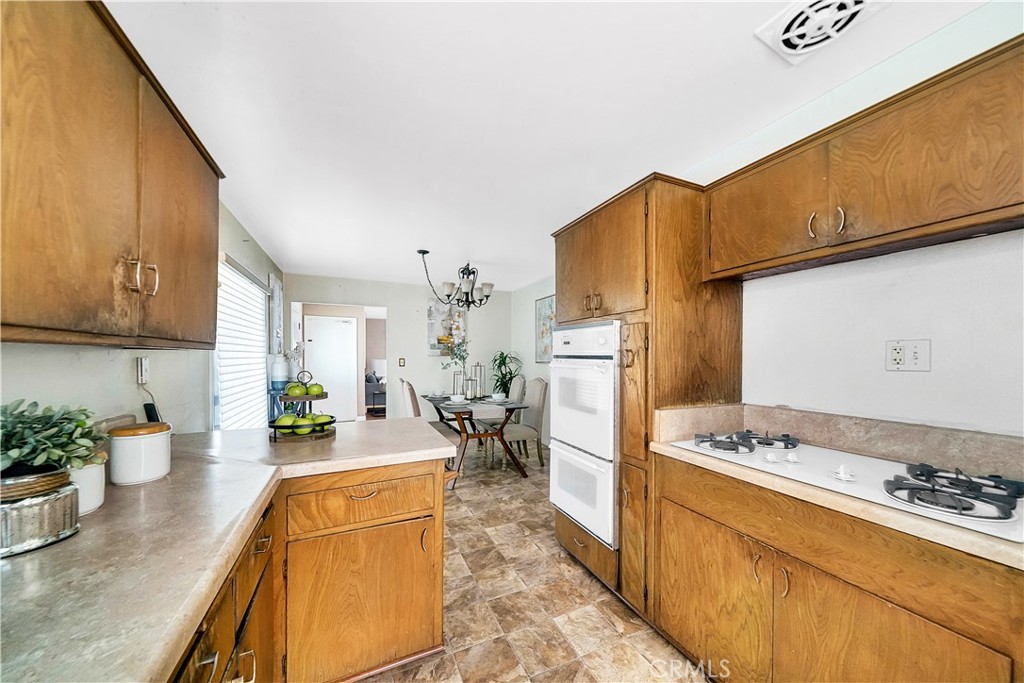 14172 Mooncrest Street