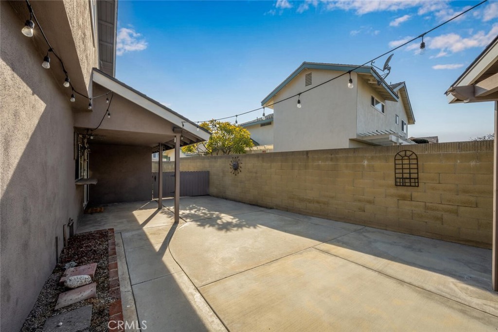 5211 Huntswood Circle