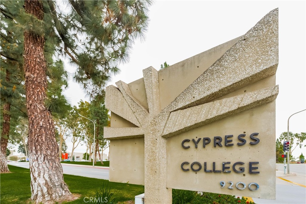 5211 Huntswood Circle