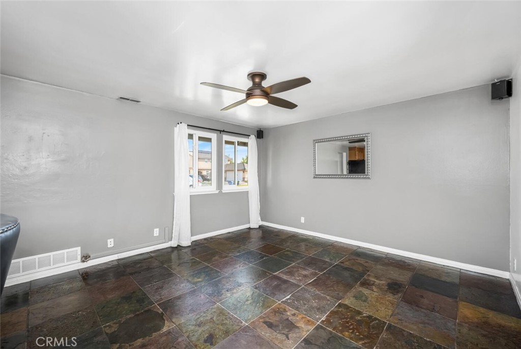 5211 Huntswood Circle