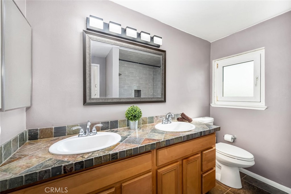 5211 Huntswood Circle