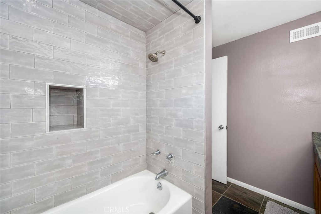 5211 Huntswood Circle