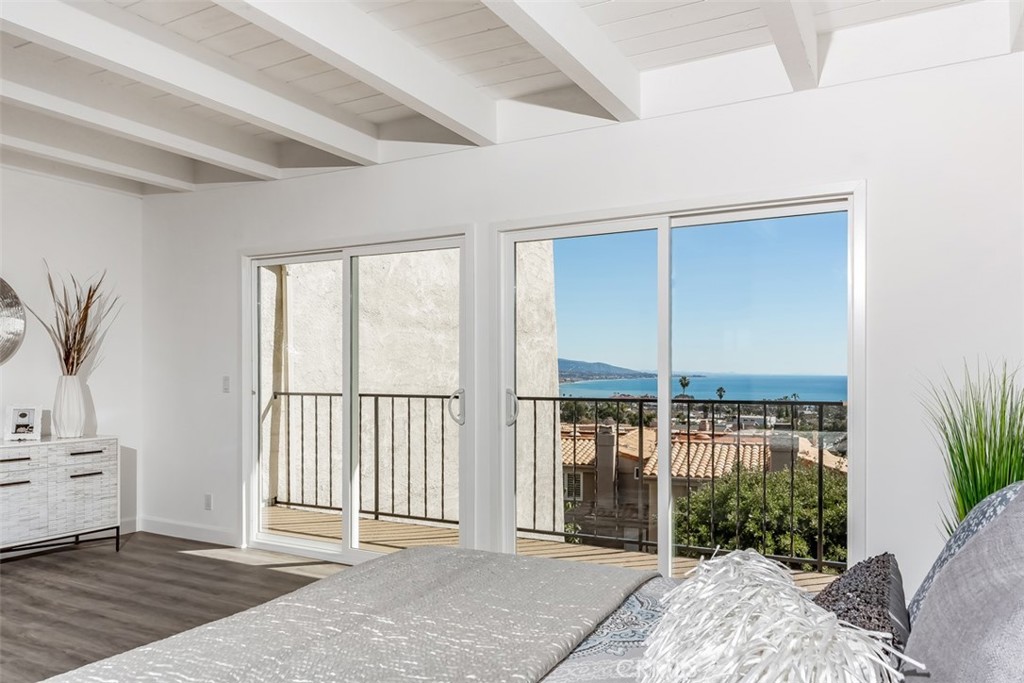 33692 Blue Lantern 8