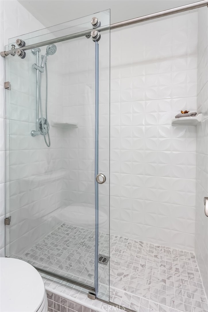 33692 Blue Lantern 8