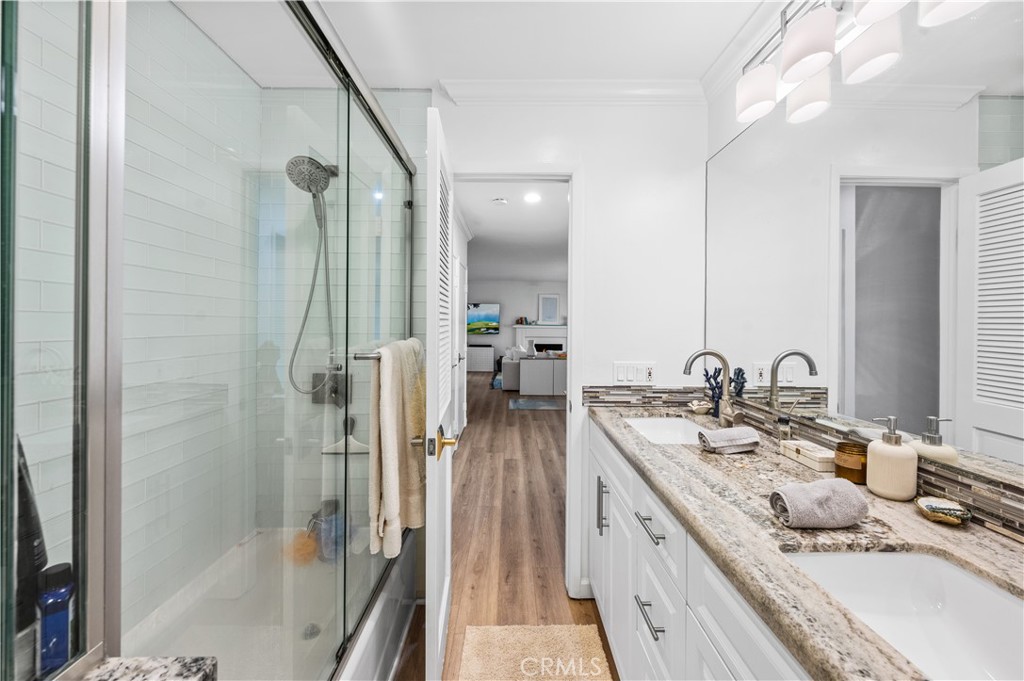 33921 Copper Lantern Street