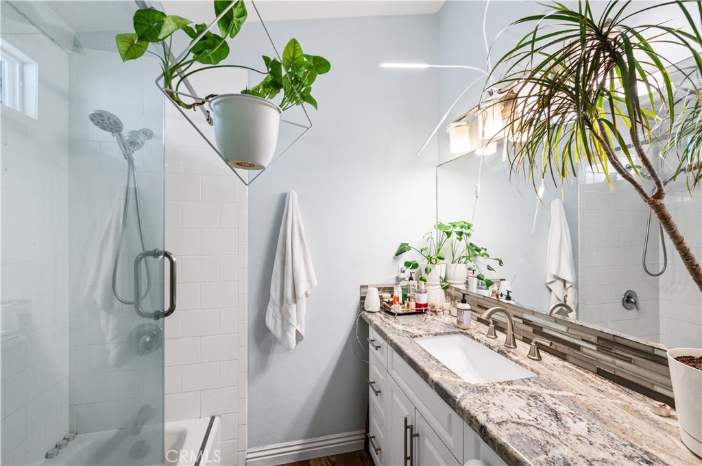 33921 Copper Lantern Street