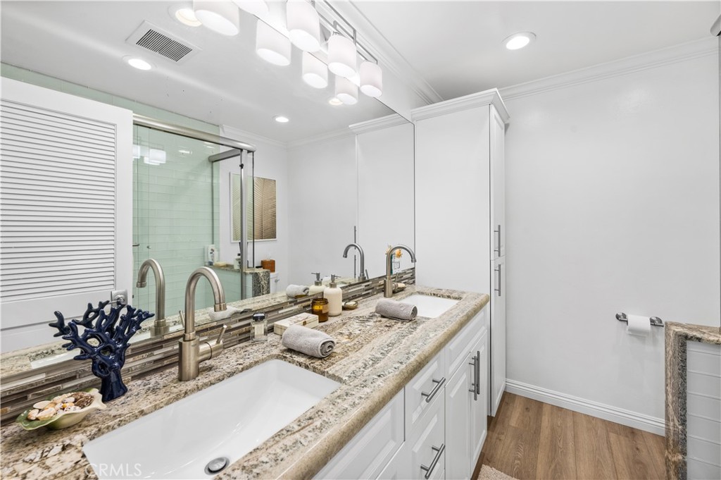 33921 Copper Lantern Street