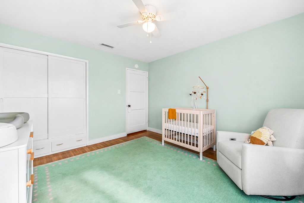 1515 E Hungerford Street