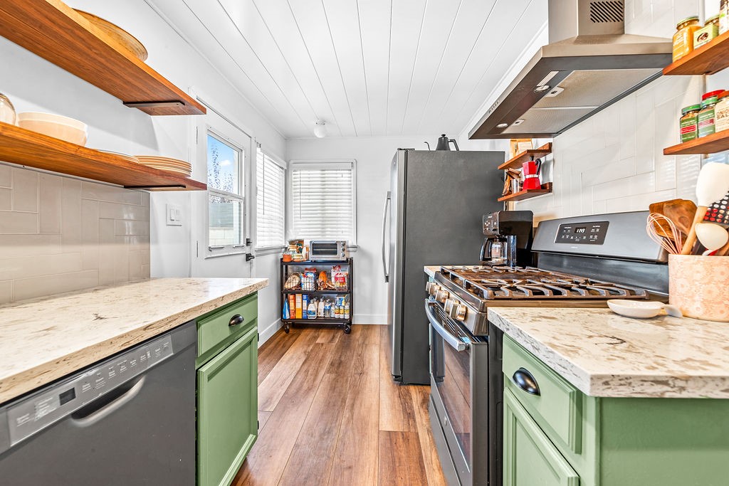 1515 E Hungerford Street