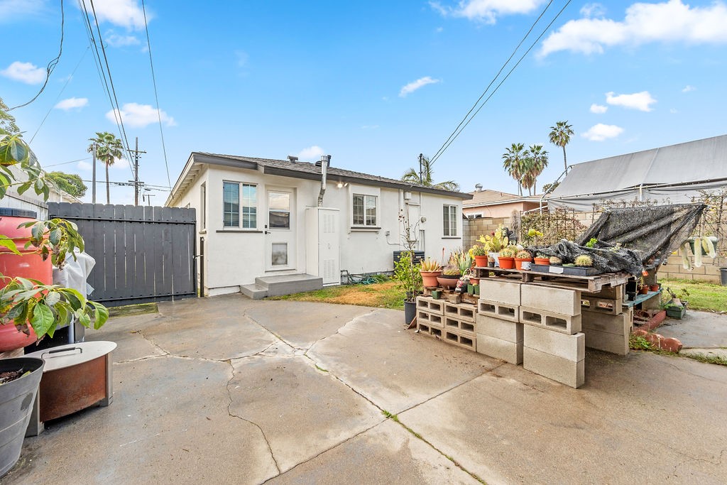 1515 E Hungerford Street