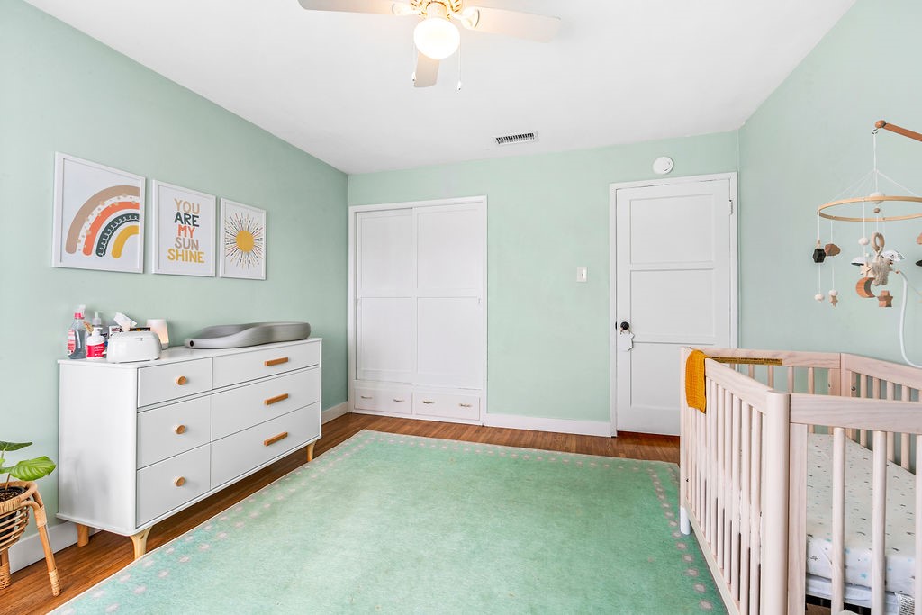 1515 E Hungerford Street