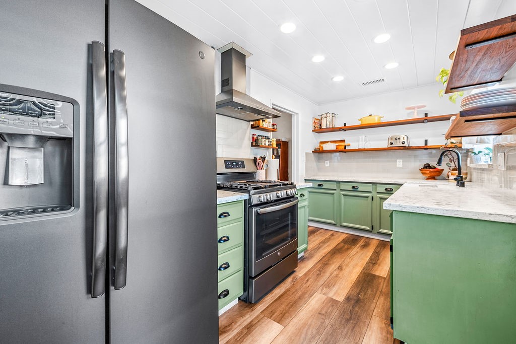 1515 E Hungerford Street