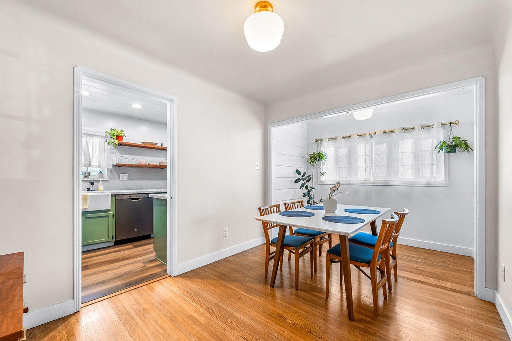 1515 E Hungerford Street