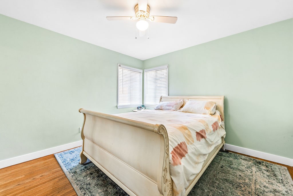 1515 E Hungerford Street