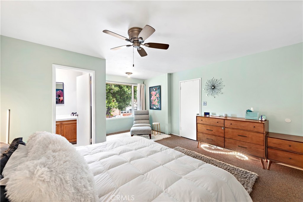 5215 Sepulveda Boulevard 4A