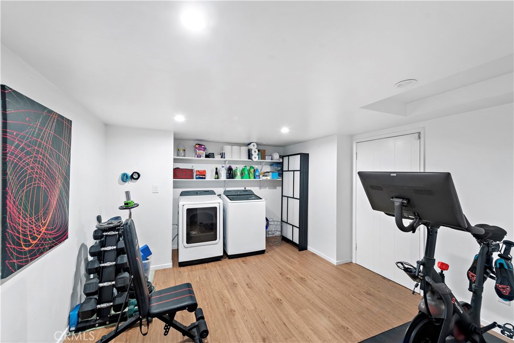 5215 Sepulveda Boulevard 4A