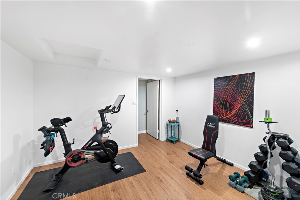 5215 Sepulveda Boulevard 4A