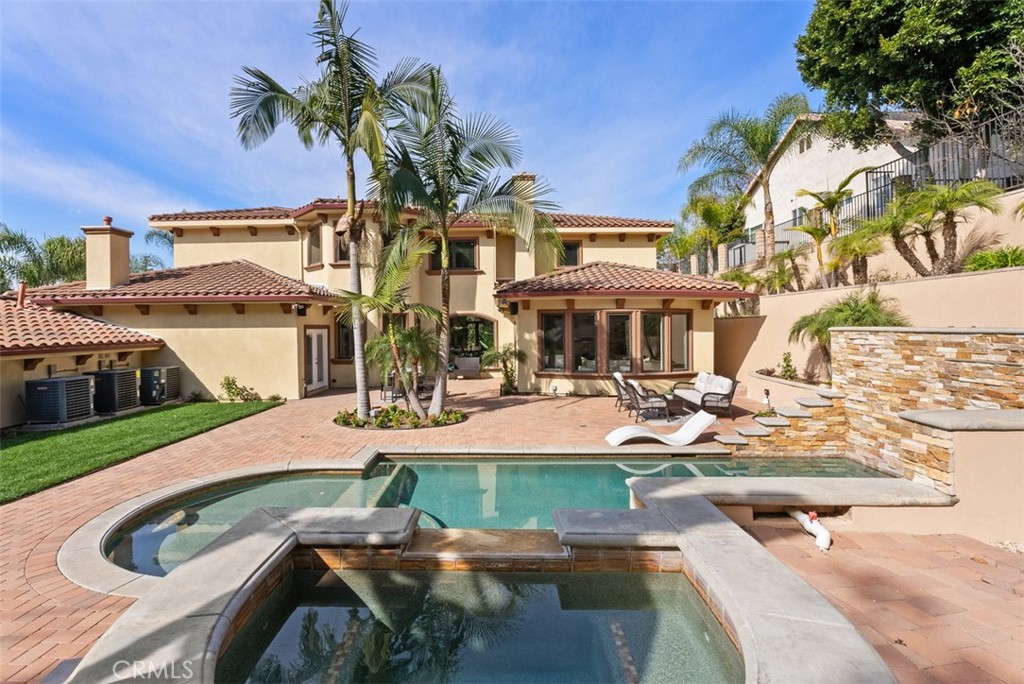 8684 Via Santa Cruz Avenue