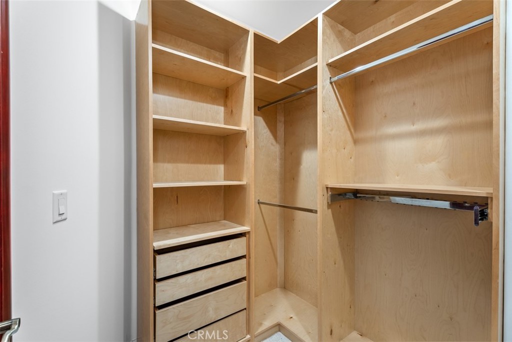 8684 Via Santa Cruz Avenue