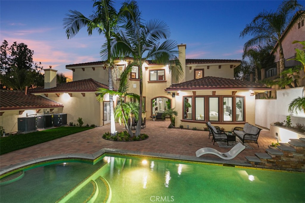 8684 Via Santa Cruz Avenue