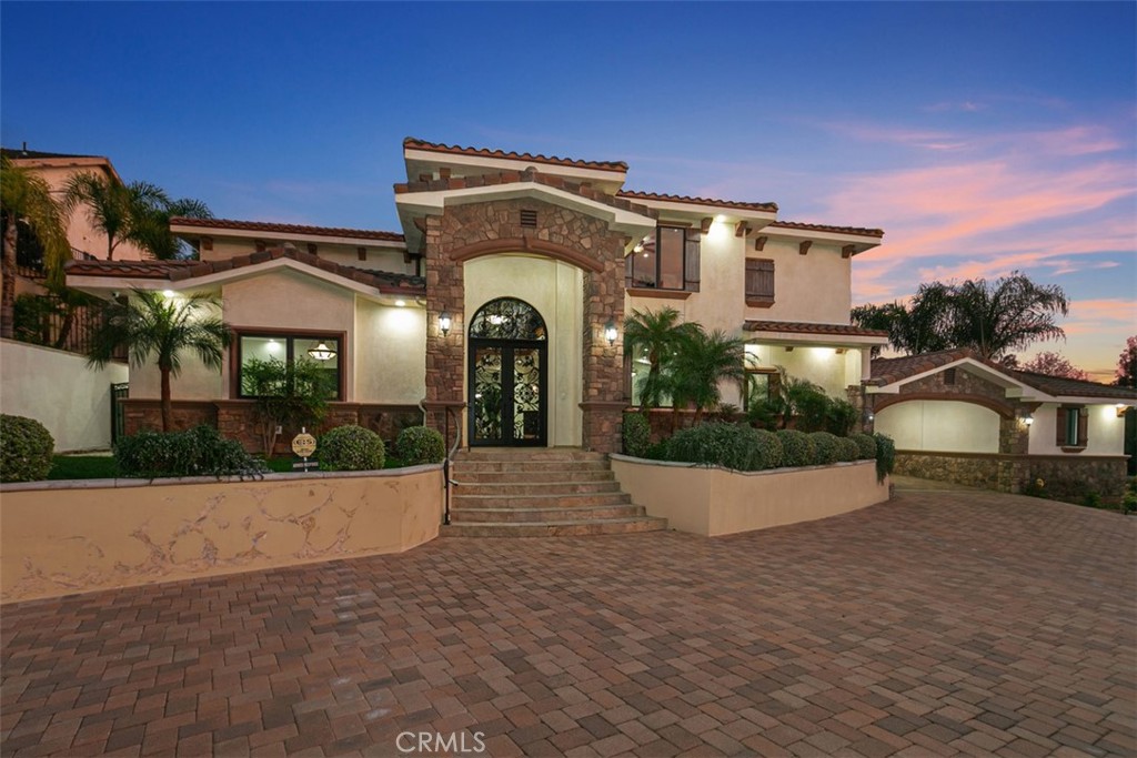 8684 Via Santa Cruz Avenue