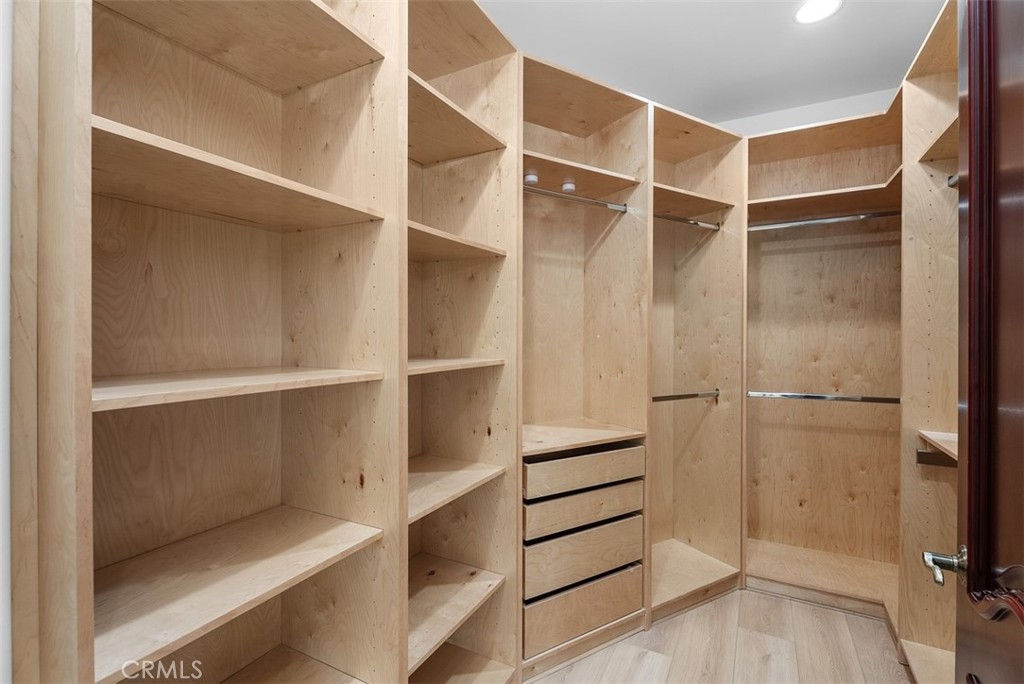 8684 Via Santa Cruz Avenue