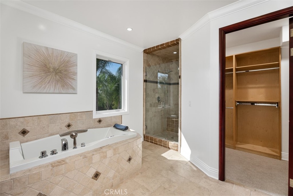 8684 Via Santa Cruz Avenue