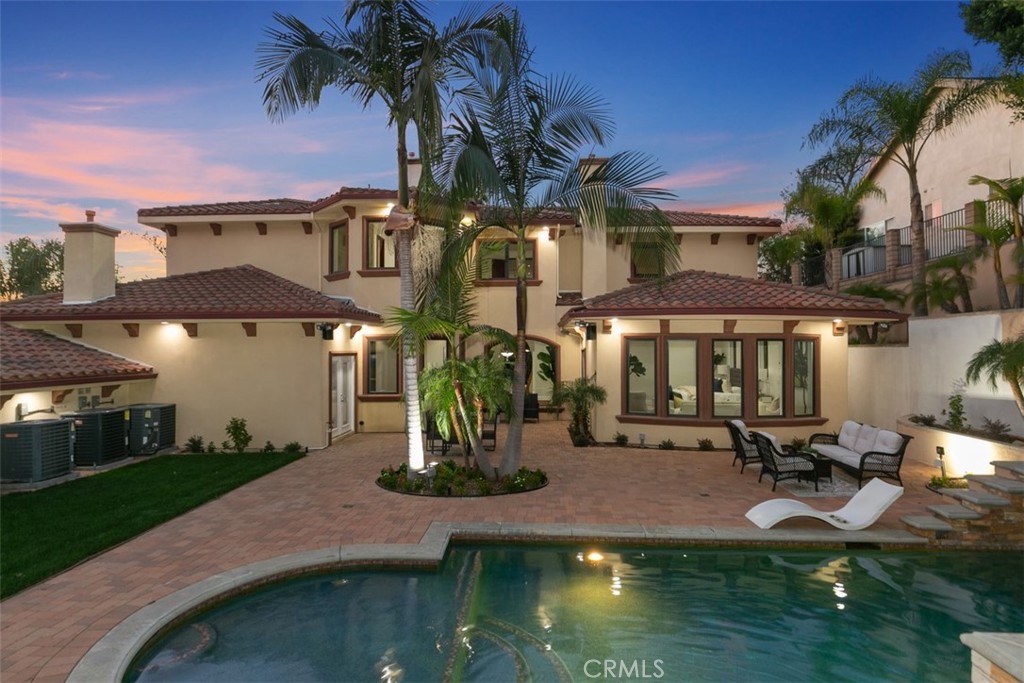 8684 Via Santa Cruz Avenue