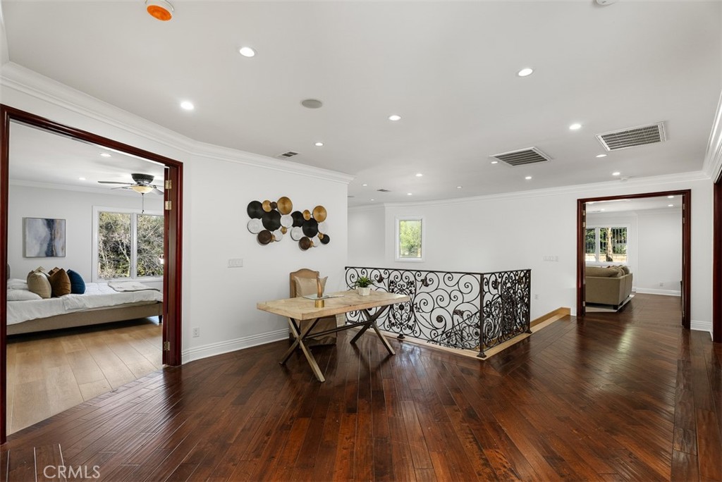 8684 Via Santa Cruz Avenue