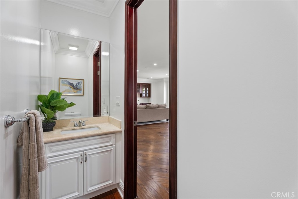 8684 Via Santa Cruz Avenue