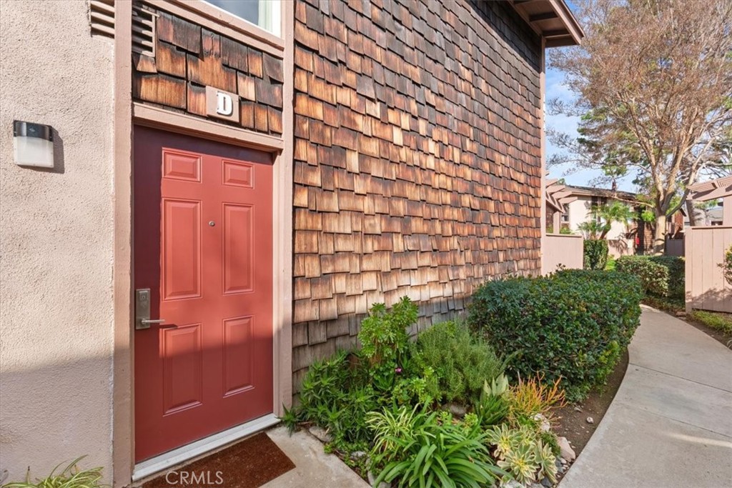 1074 N Cabrillo Park Drive D