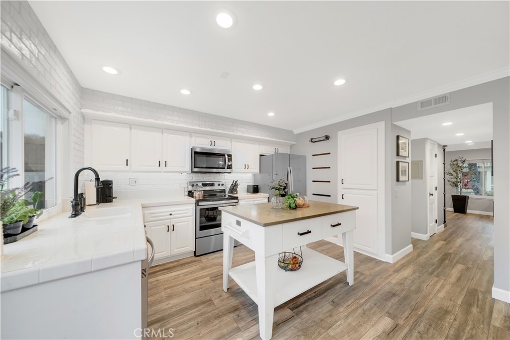 10216 Black River Court