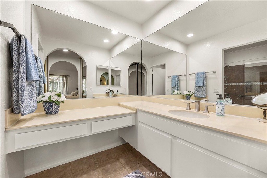 27708 Calle Valdes