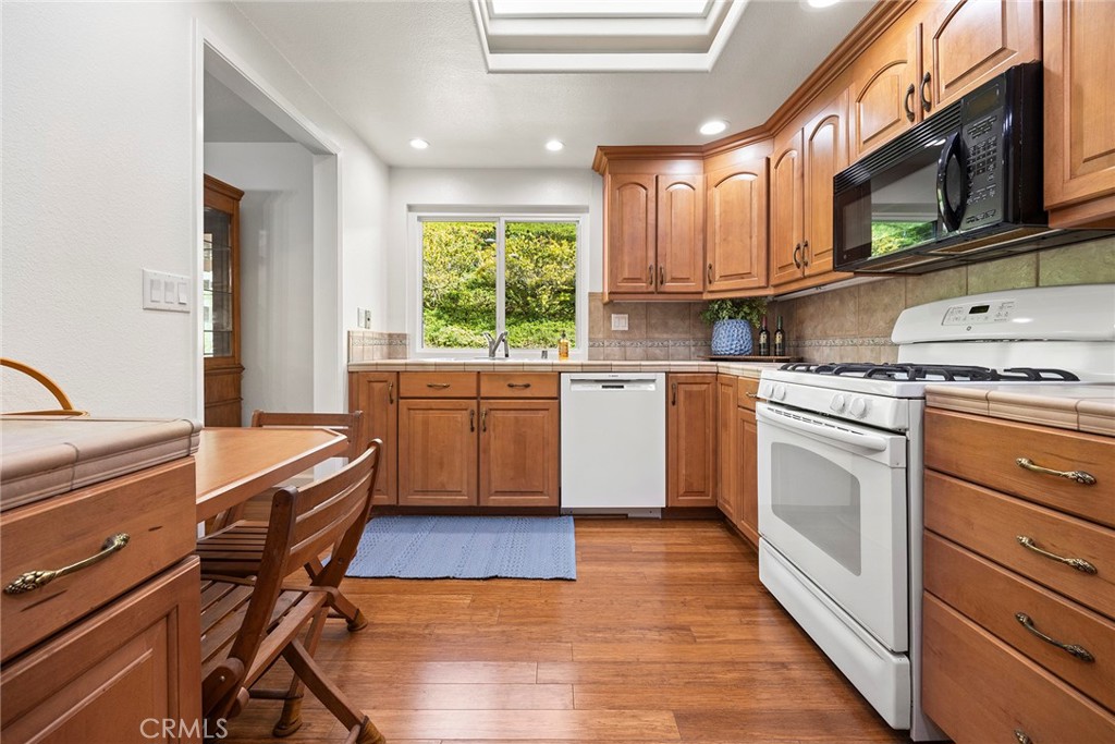 27708 Calle Valdes