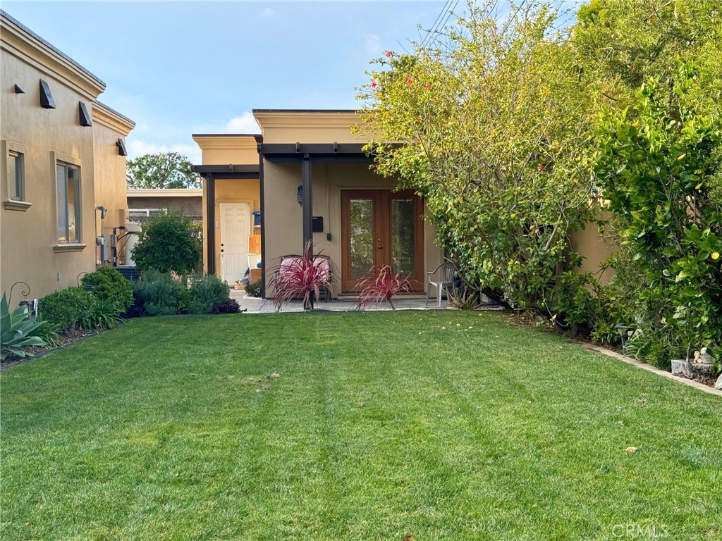 1627 Tustin Avenue B