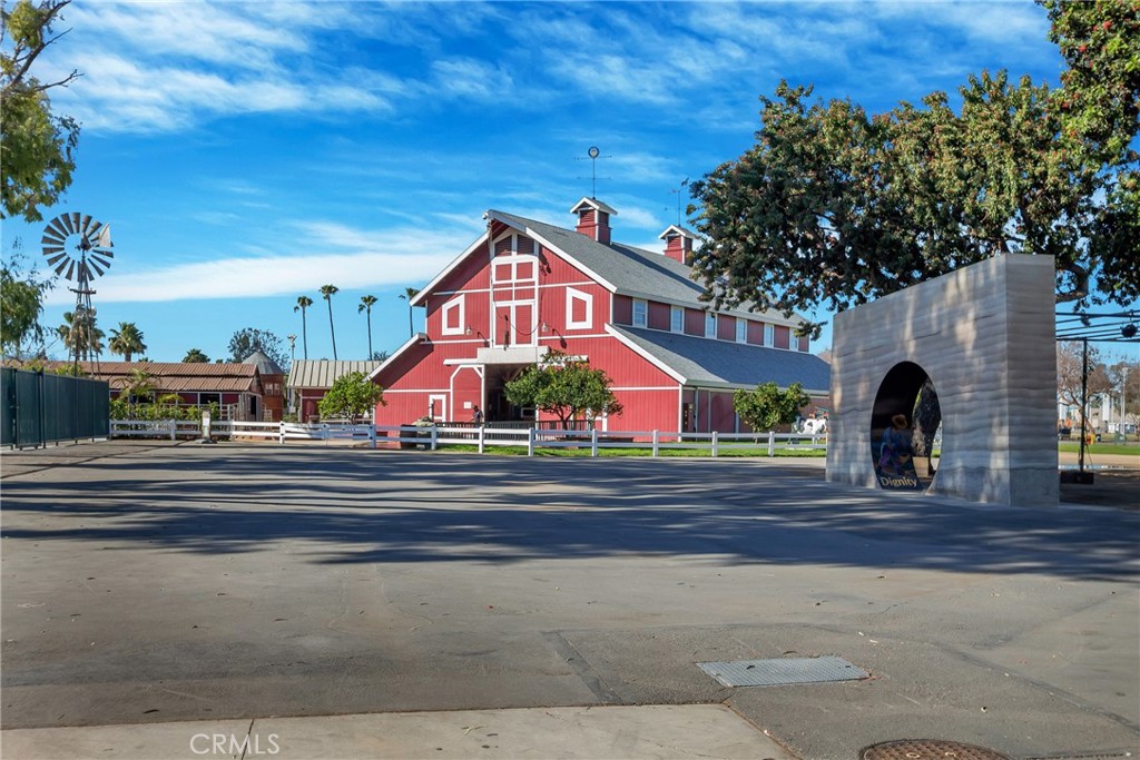 1627 Tustin Avenue B