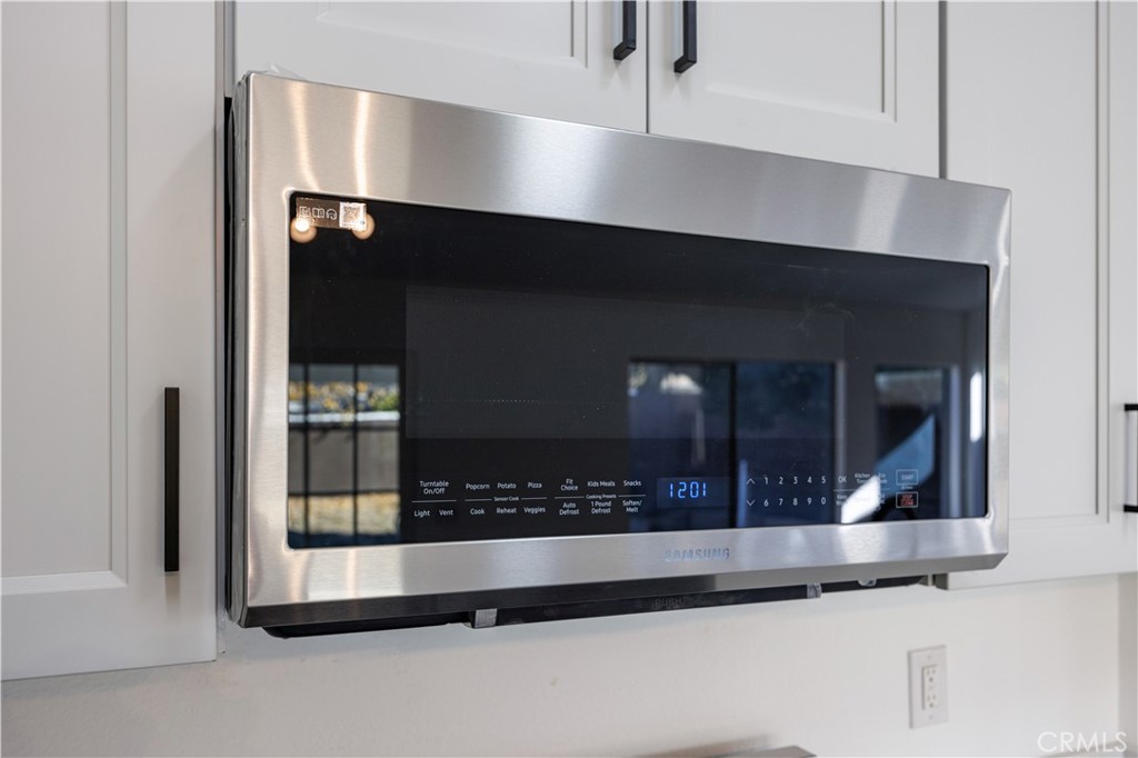 32485 Oak Knoll Lane