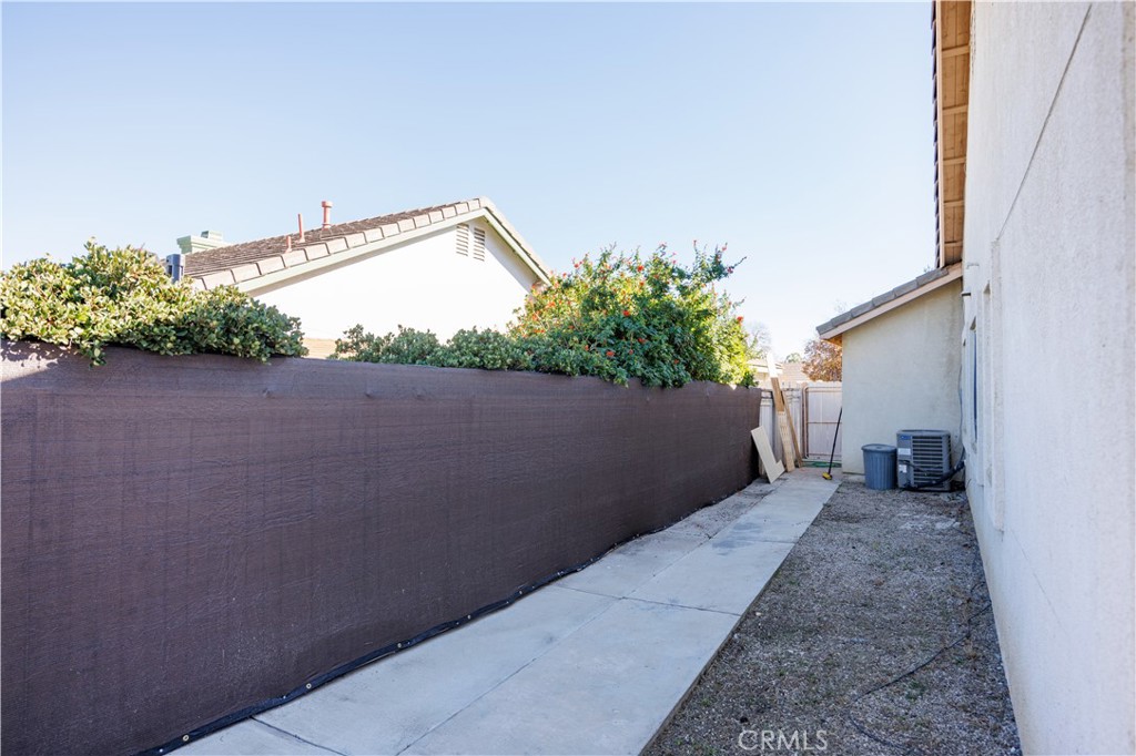 32485 Oak Knoll Lane
