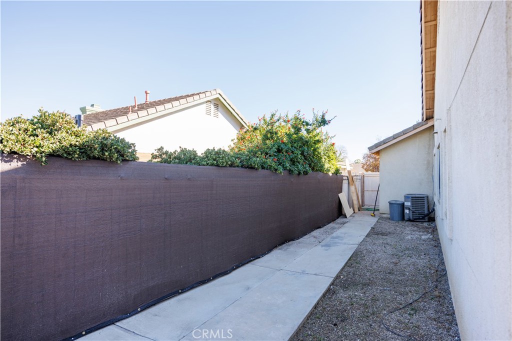 32485 Oak Knoll Lane