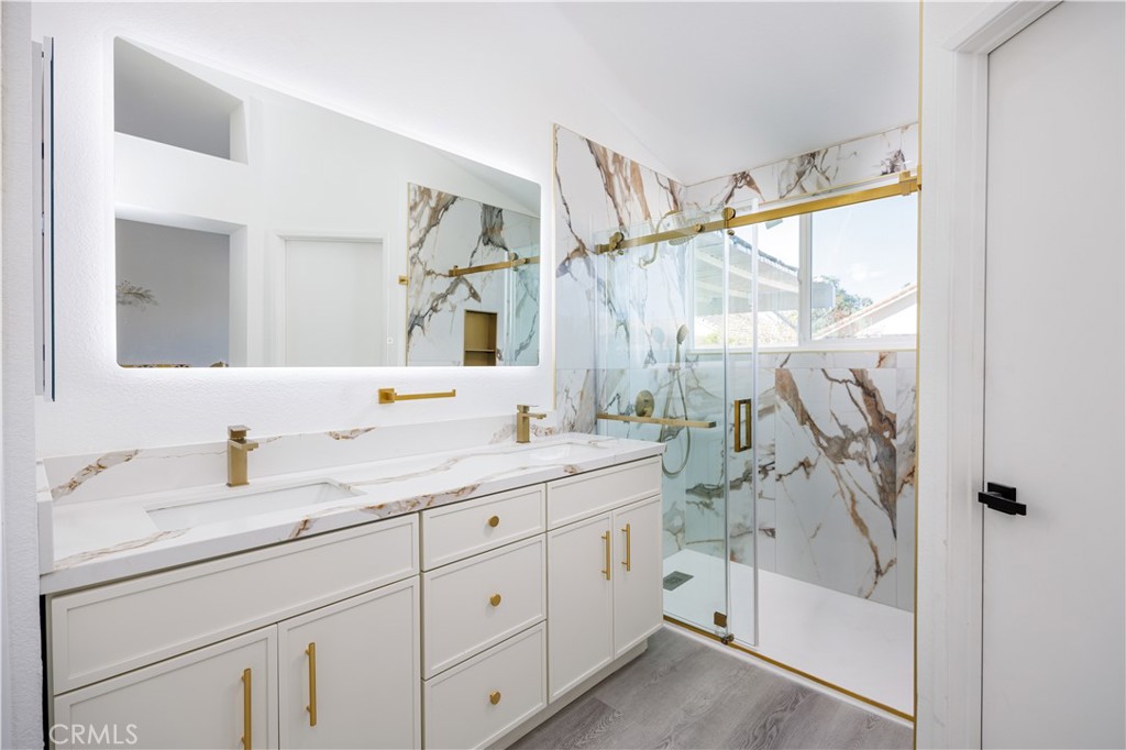 32485 Oak Knoll Lane