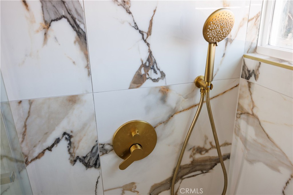 32485 Oak Knoll Lane