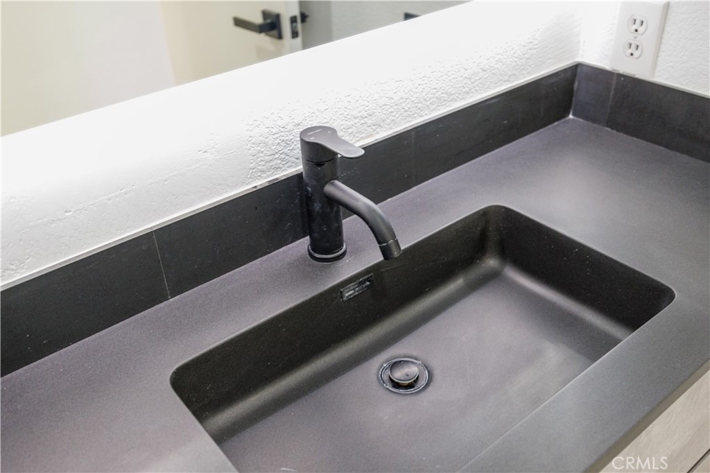 32485 Oak Knoll Lane