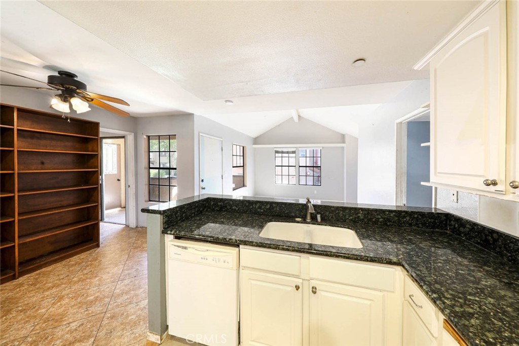 1066 Calle Del Cerro 1410