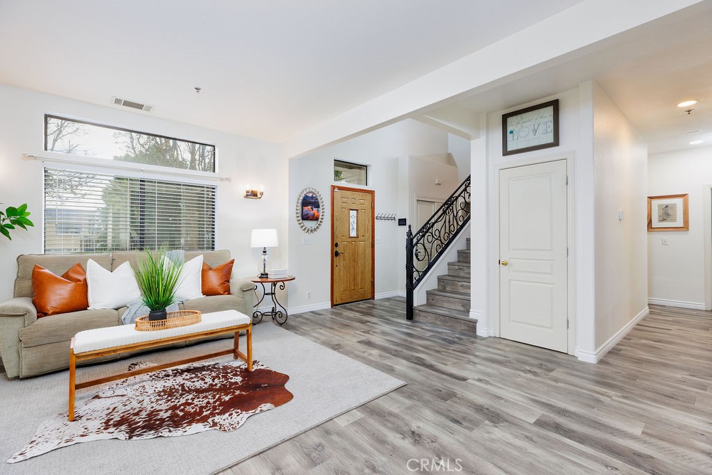 6617 Applewood Street