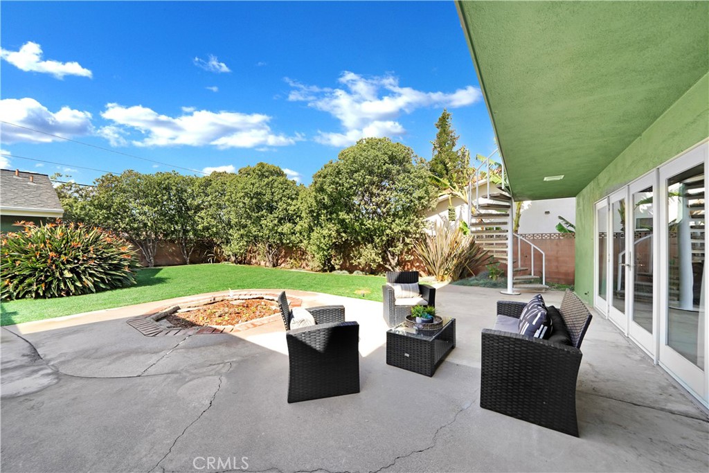 2124 N Olive Street