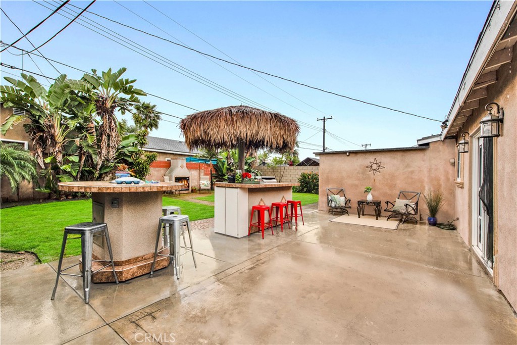 2210 W 9th Street
