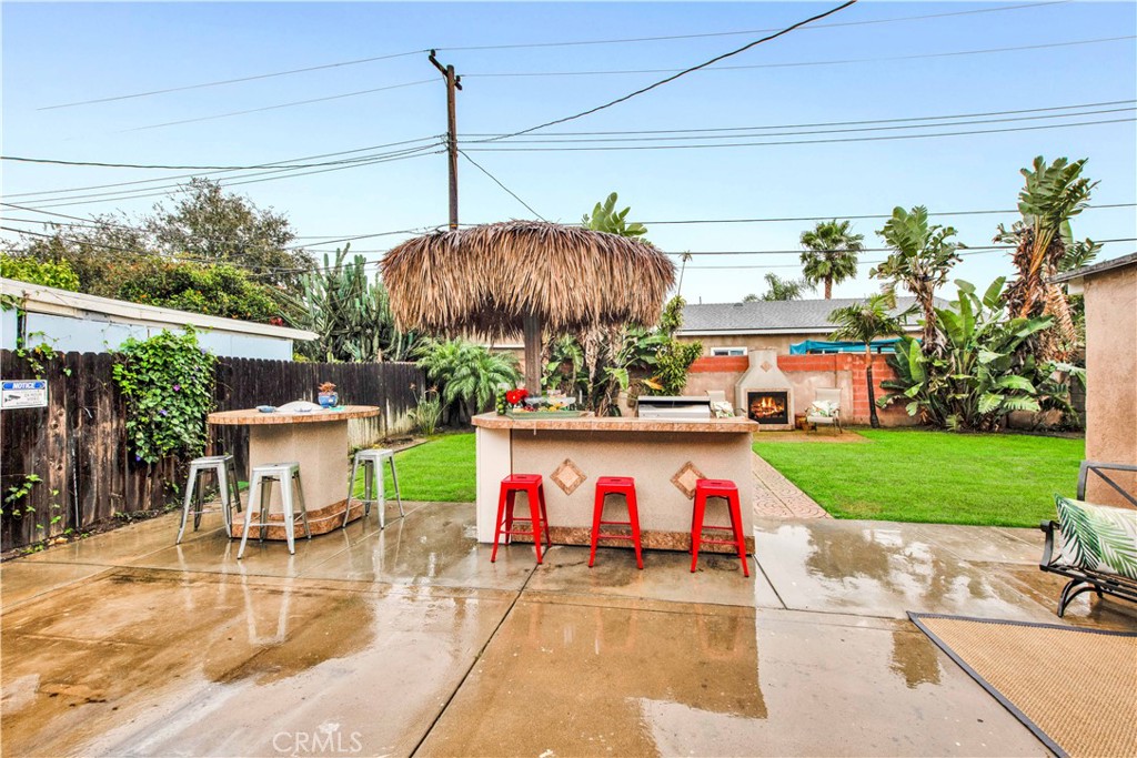 2210 W 9th Street