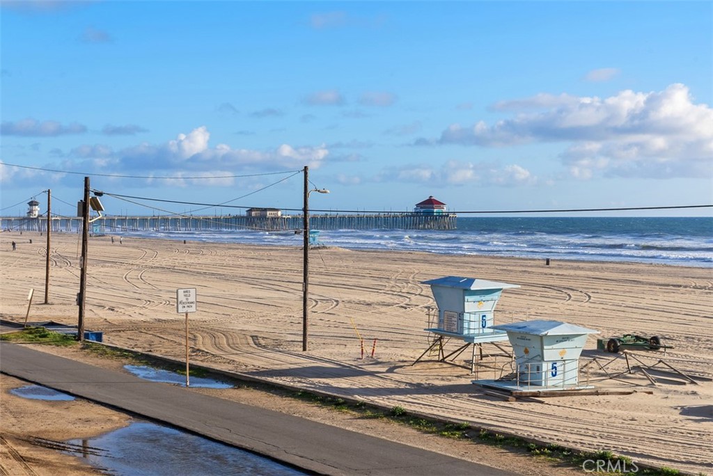 1200 Pacific Coast 321