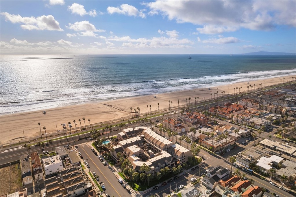 1200 Pacific Coast 321