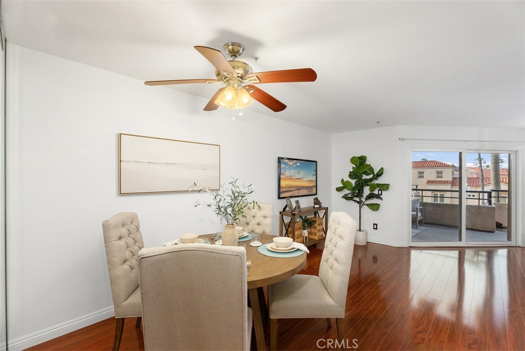 1200 Pacific Coast 321